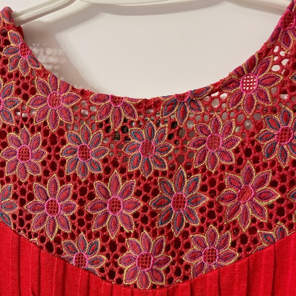 Top - Picture 3 of 4